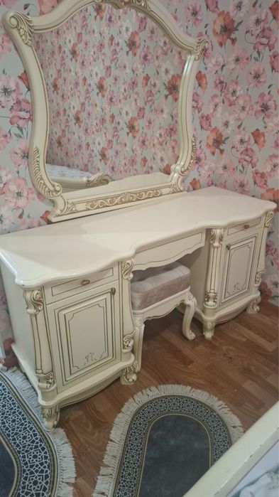 королевская спальня гарнитур