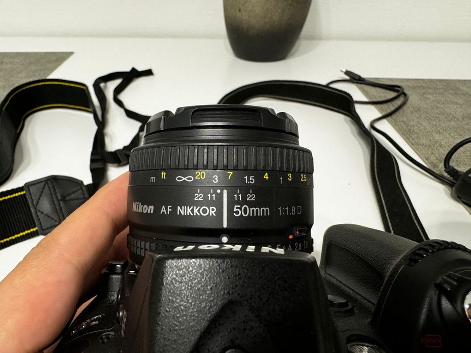 Nikon D90, полный комплект
