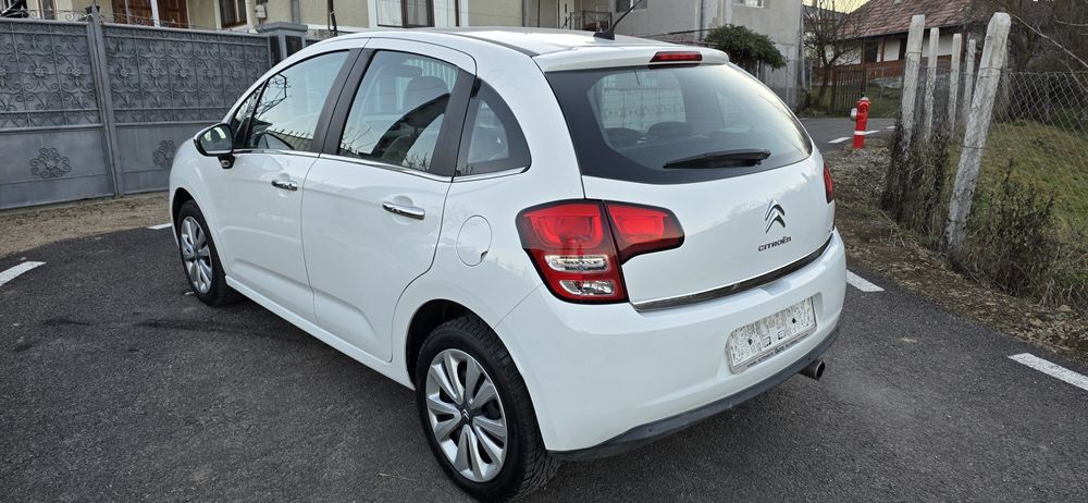 Citroen C3/Polo/Corsa/ 1.4benz 2012