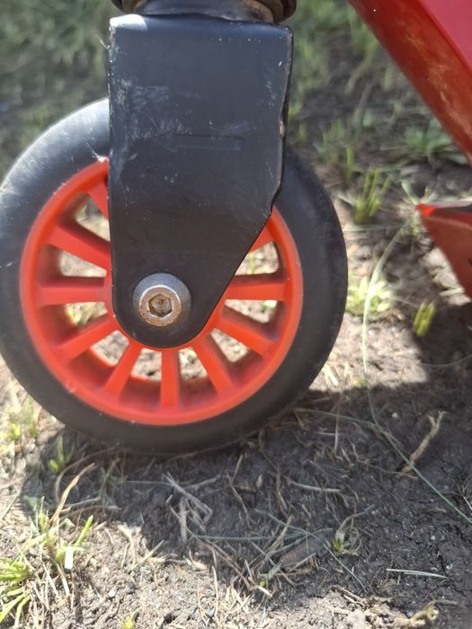 Продам самокат недорого