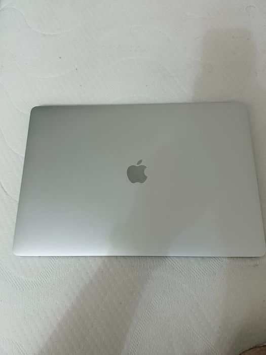 MacBook Pro 16 (2019) только сегодня такая цена