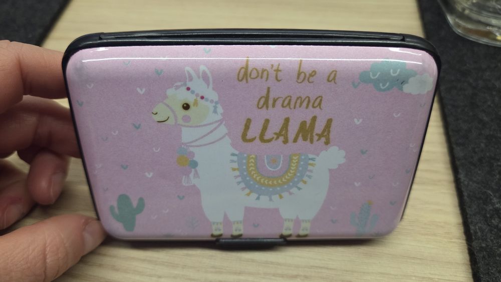 Portcard "Don't be a drama llama"