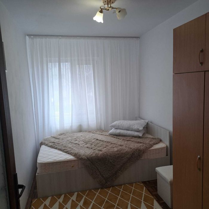 Apartament 3 camere de inchiriat