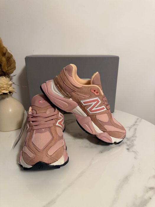 Adidasi New Balancr 9060 Roz