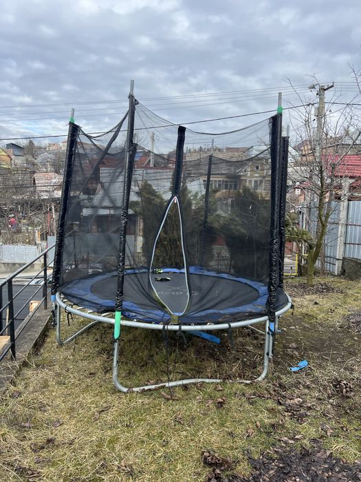 Trambulina de vanzare