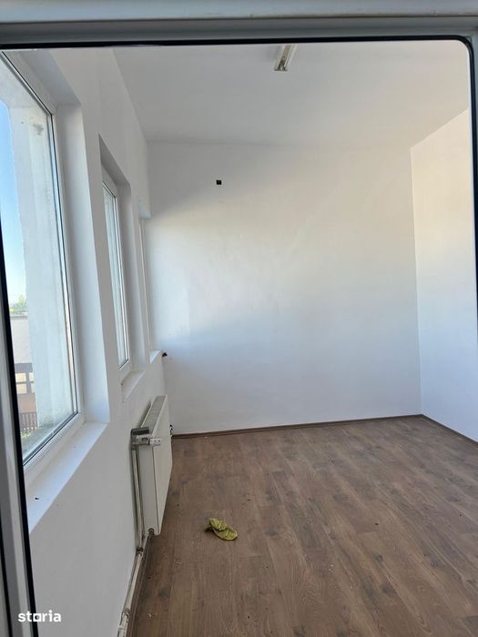 Centru comercial, spațiu comercial de închiriat în Carei, 50-1034mp