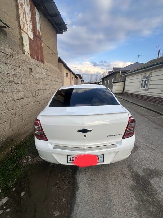 Cobalt 2013 srochno sotiladi