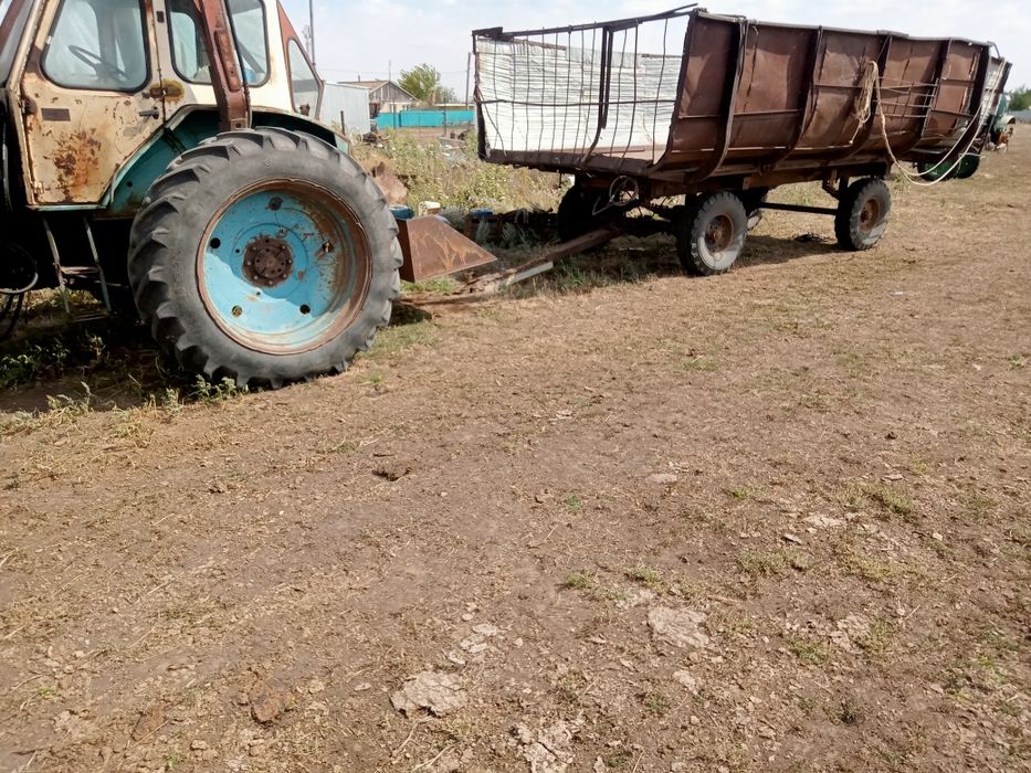 Подам  два  ЮМЗ 6