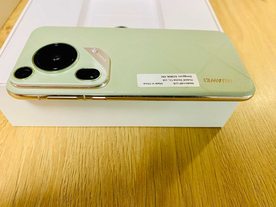 КАТО НОВ !!! Huawei Pura 70 Ultra, 512GB, 16GB RAM, Green