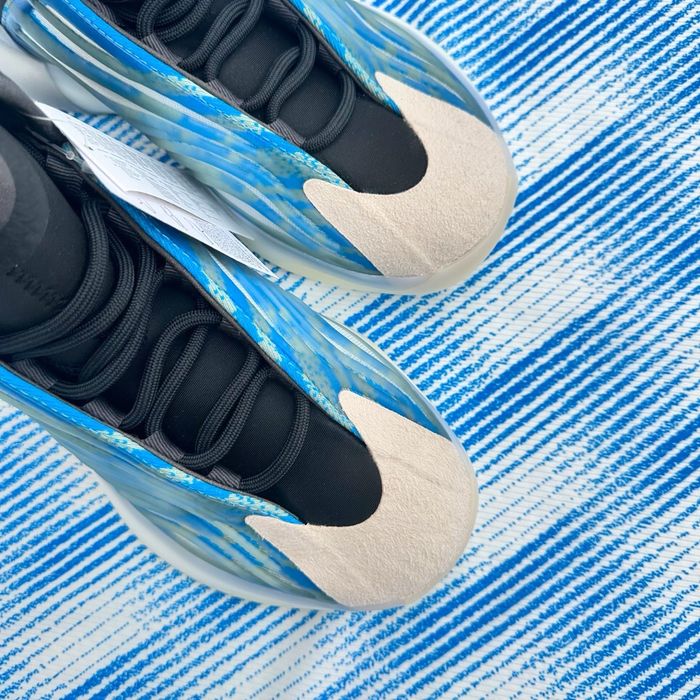 Pantofi Adidas Yeezy QNTM Quantum Basket Frost blue-100% originali