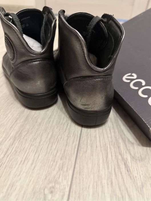 Ботинки Ecco р 39