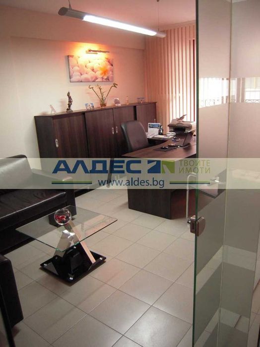 Дава се под наем Офис в София, Център - 105 кв.м за 1555 € - Снимка #3