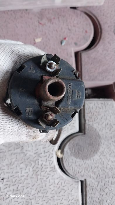 Продам запчасти на мерседес 190