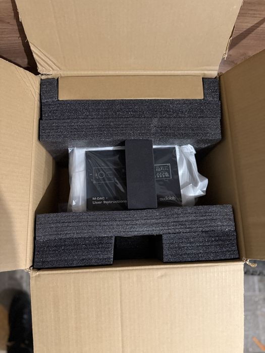 Audiolab M Dac+ висок клас DAC / предусилвател