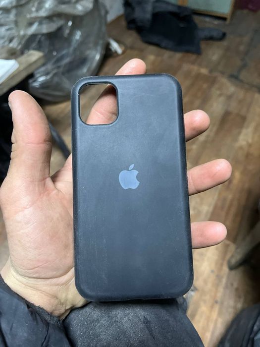 Продам срочно чехол на 11 Айфон