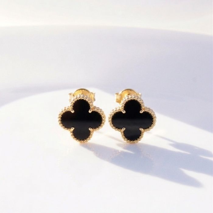 Златен комплект бижута Van Cleef