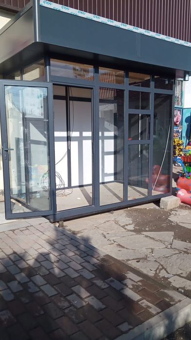 Пластиковые окна двери и витражи