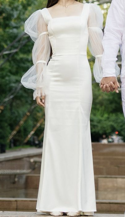Роскошное платье в цвете Ivory