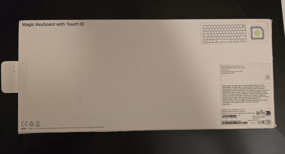 Magic Keyboard with Touch ID Apple