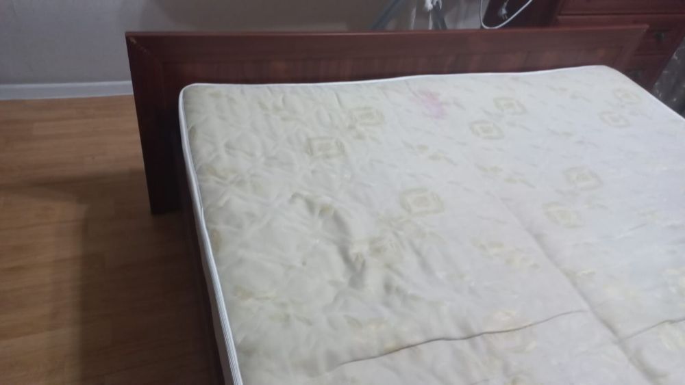 Продам кровать б/у