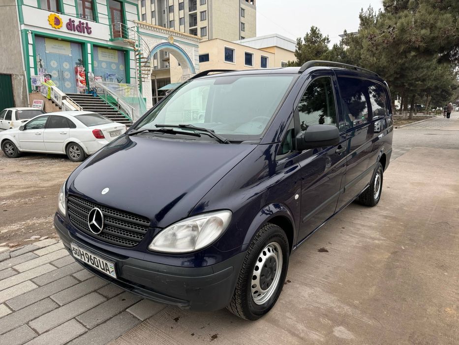 Mersedes Vito sotiladi