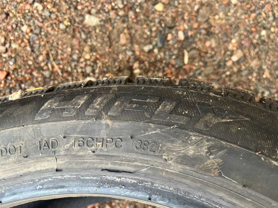 Шины зима 215/50/17