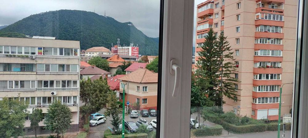 Apartament de închiriat