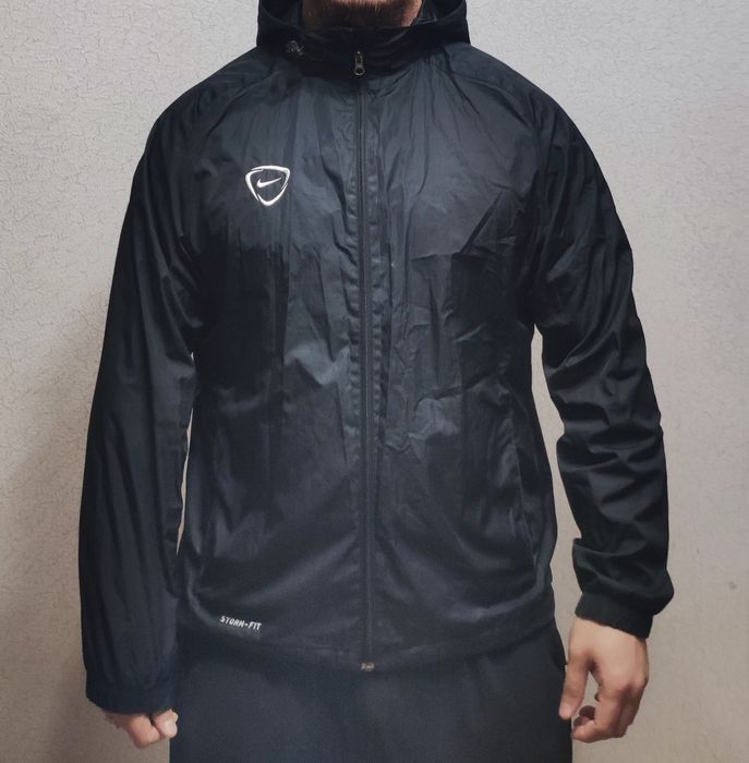 продам  ветровки