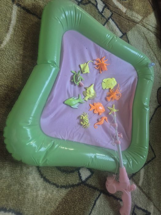 Продам игрушки в компл