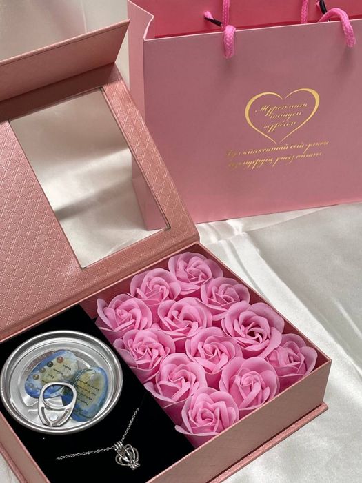 Подарок жене девушке близким подарочный набор