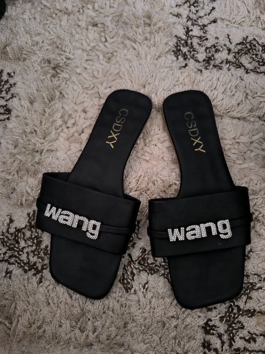 Дамски чехли Wang
