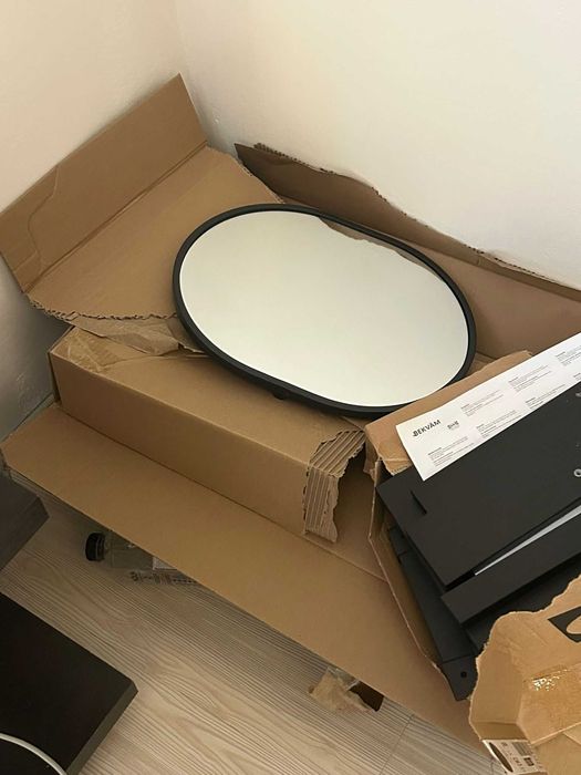 Set mobilier IKEA, masă de toaletă cu oglindă + scăunel!