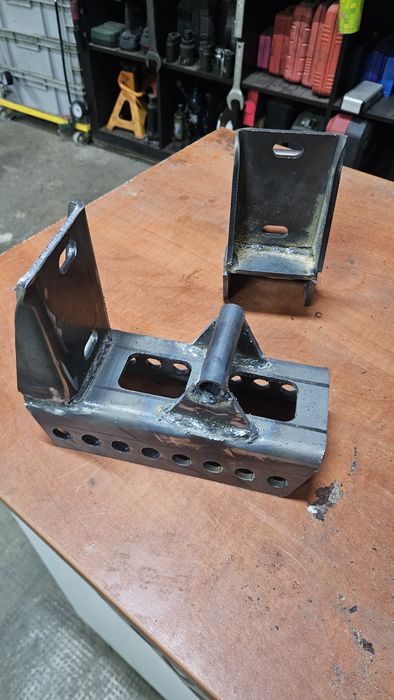 Suport relocare foi arc Jeep cherokee Xj