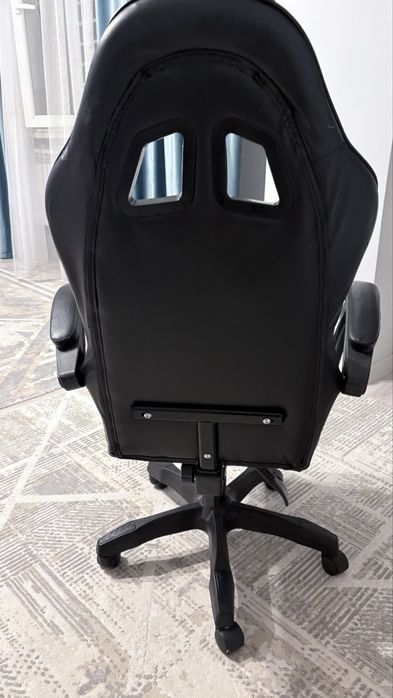 Компьтерное кресло