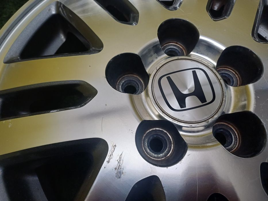 Диски R15 5x114.3 на Honda.