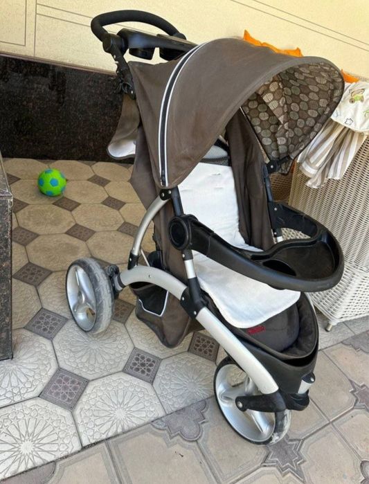 Bolalar kolyaskasi 3ta gildereli kachestvasi zor