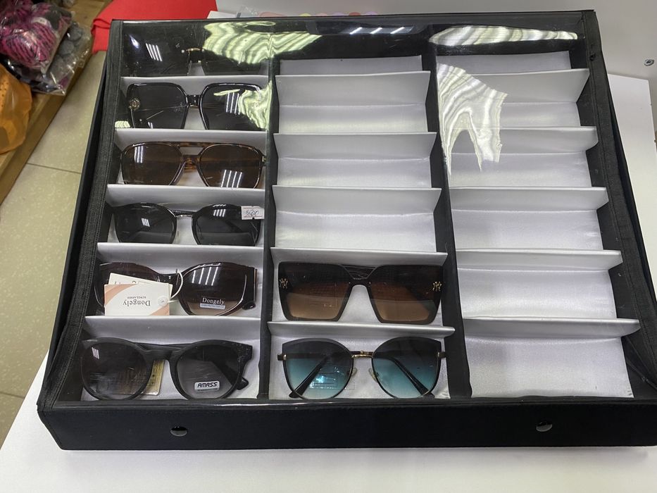 Продам кейсы для очков