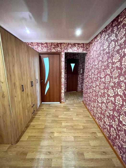 Продаётся 3 комн квартира