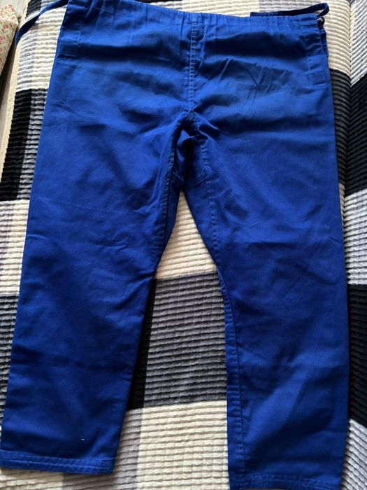 Продам кимоно в отличном состоянии