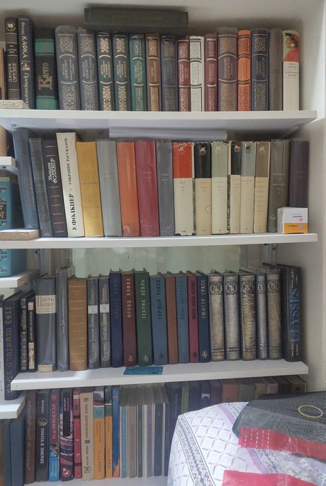 Продаётся библиотека  редкие книги