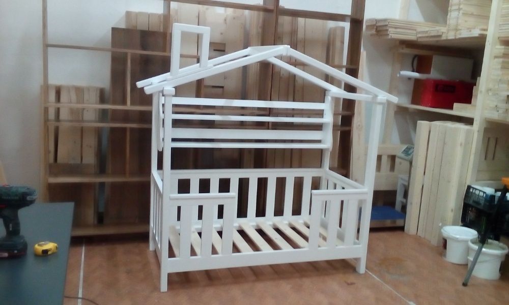 TRANSPORT GRATUIT.Pat căsuța cod 302