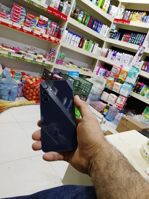 Sammsung A 55 holati tiniq srocni sotaman hotirasi 128 8