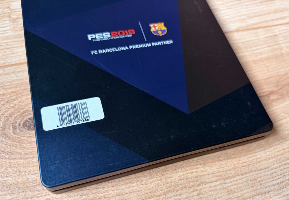 PS4 PES 2018 Pro Evolution Soccer Legendary Edition Steelbook