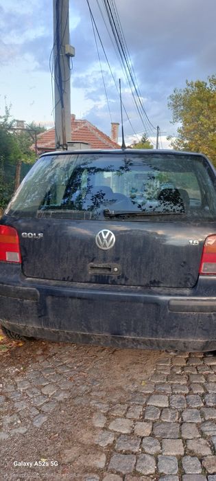 WV Голф 4 1.6 8клапана  четириврат На части