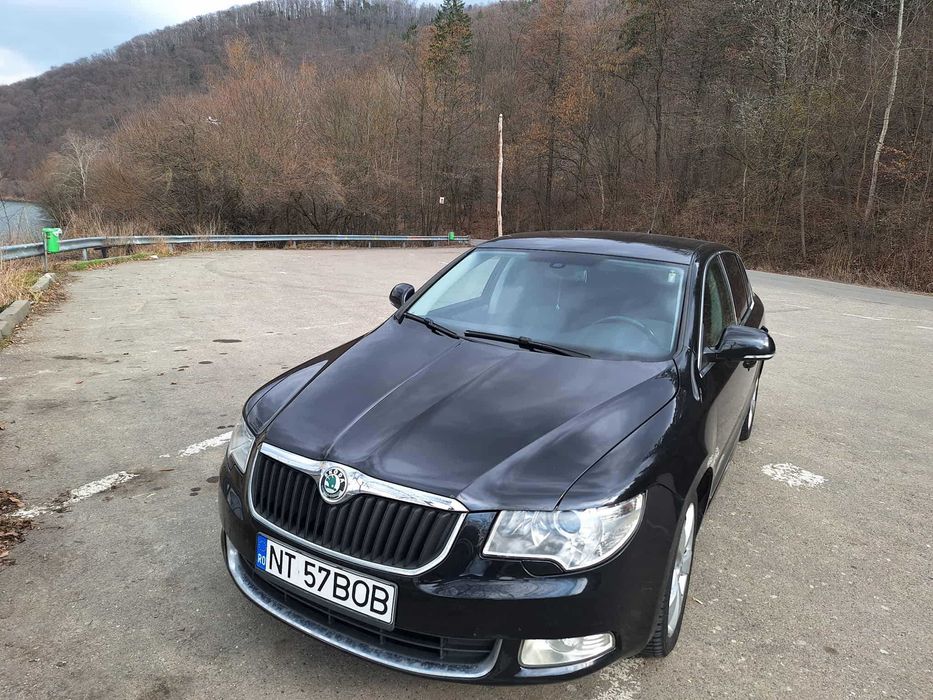 vând skoda superb 2