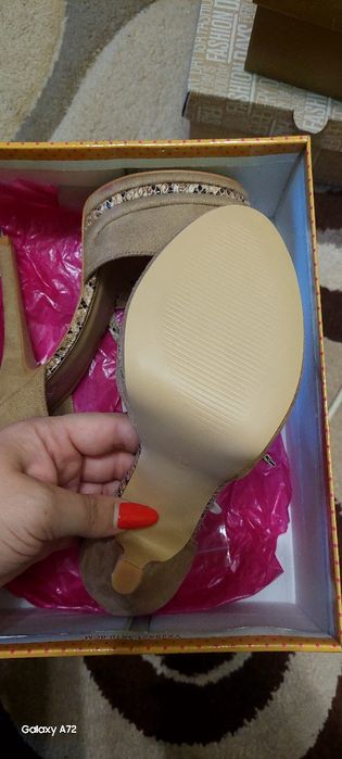 Sandale dama culoare maro