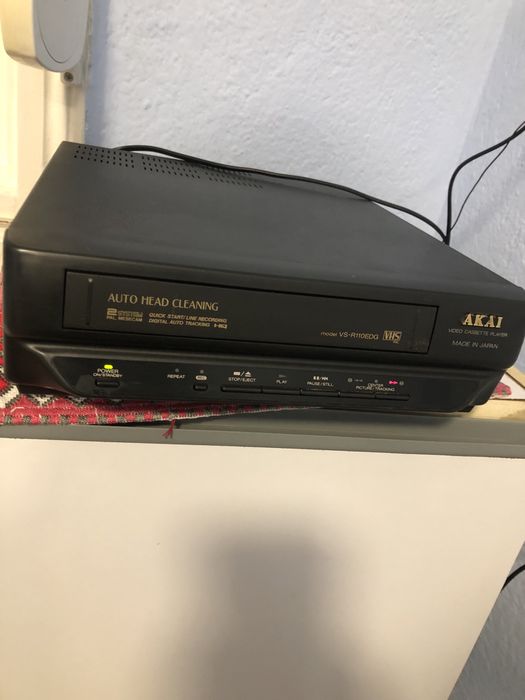 Видео рекордер АKAI VS-R110EDG vhs