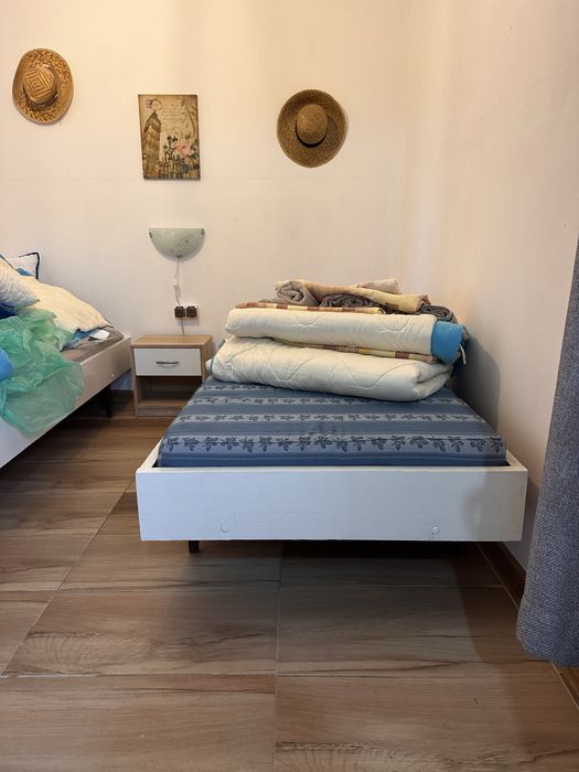 Подарявам легла с матраци