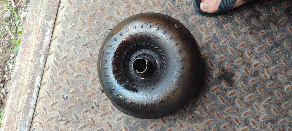 Запчасти 104 двигатель, 2.8. поддон АКПП