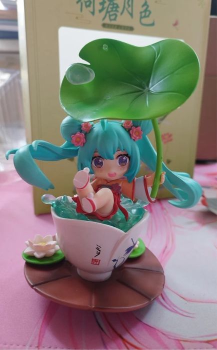 Фигурка анимэ Мику Чиби